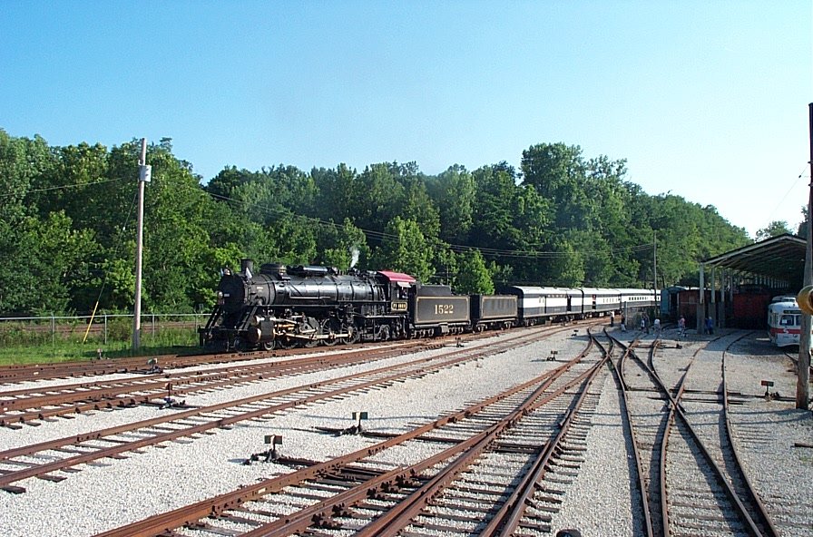 1522 returns home to the Museum of Transportation