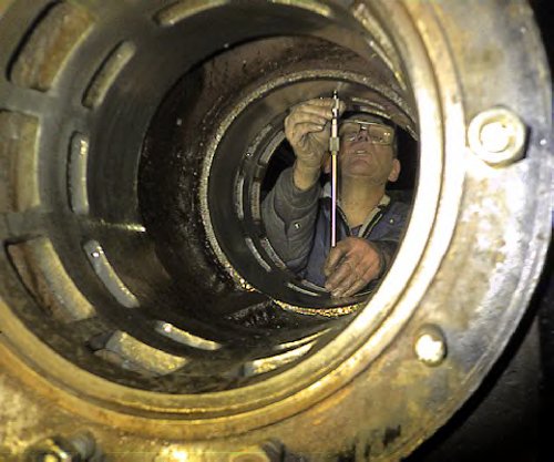 Measuring the valve chamber